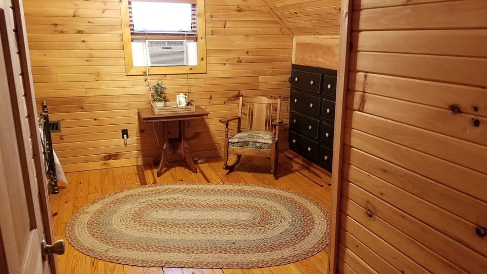 Upstairs Bedroom entry