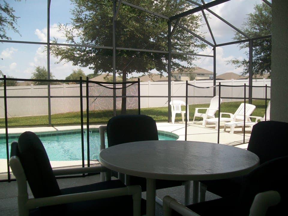 Unoverlooked pool terrace