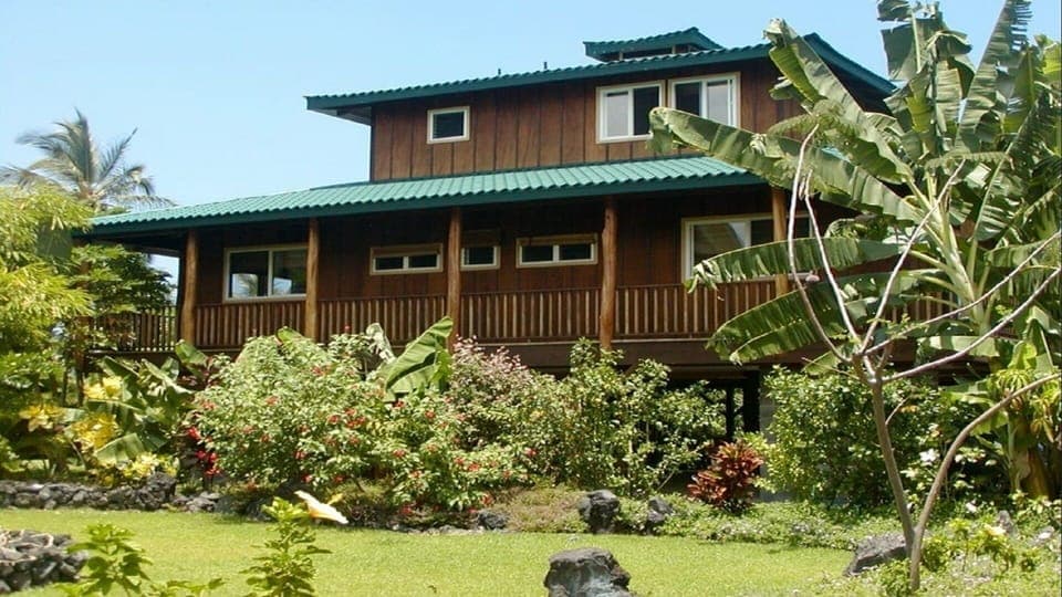 Manini Point House at Kealakekua Bay on the leeward side of Hawaii Island
