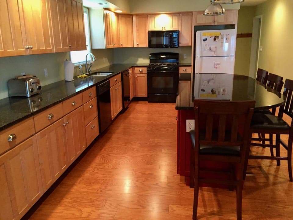 New in 2016 fully equipped kitchen. 2 dishwashers, 2nd fridge in garage, Granite