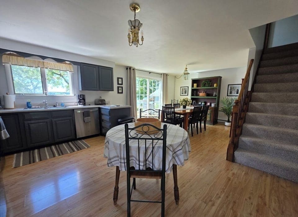 Dining area/Kitchen