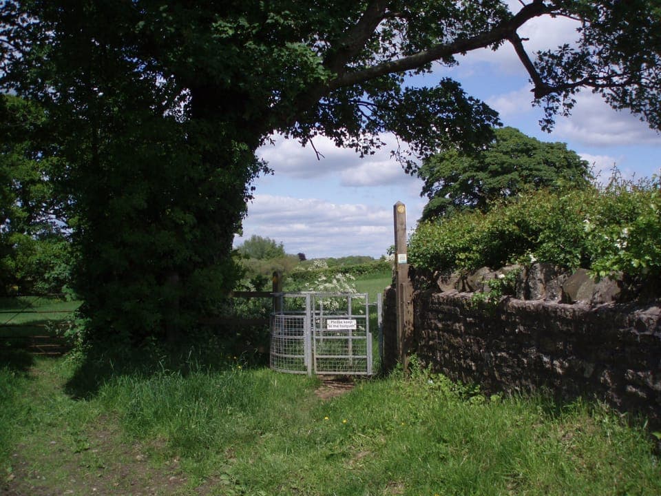 The public footpath opposite the cottage.