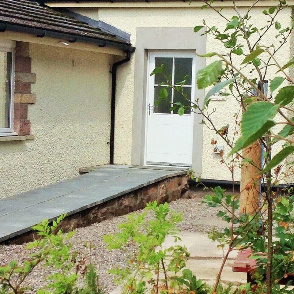 Entrance to Garden Lodge via gentle ramp