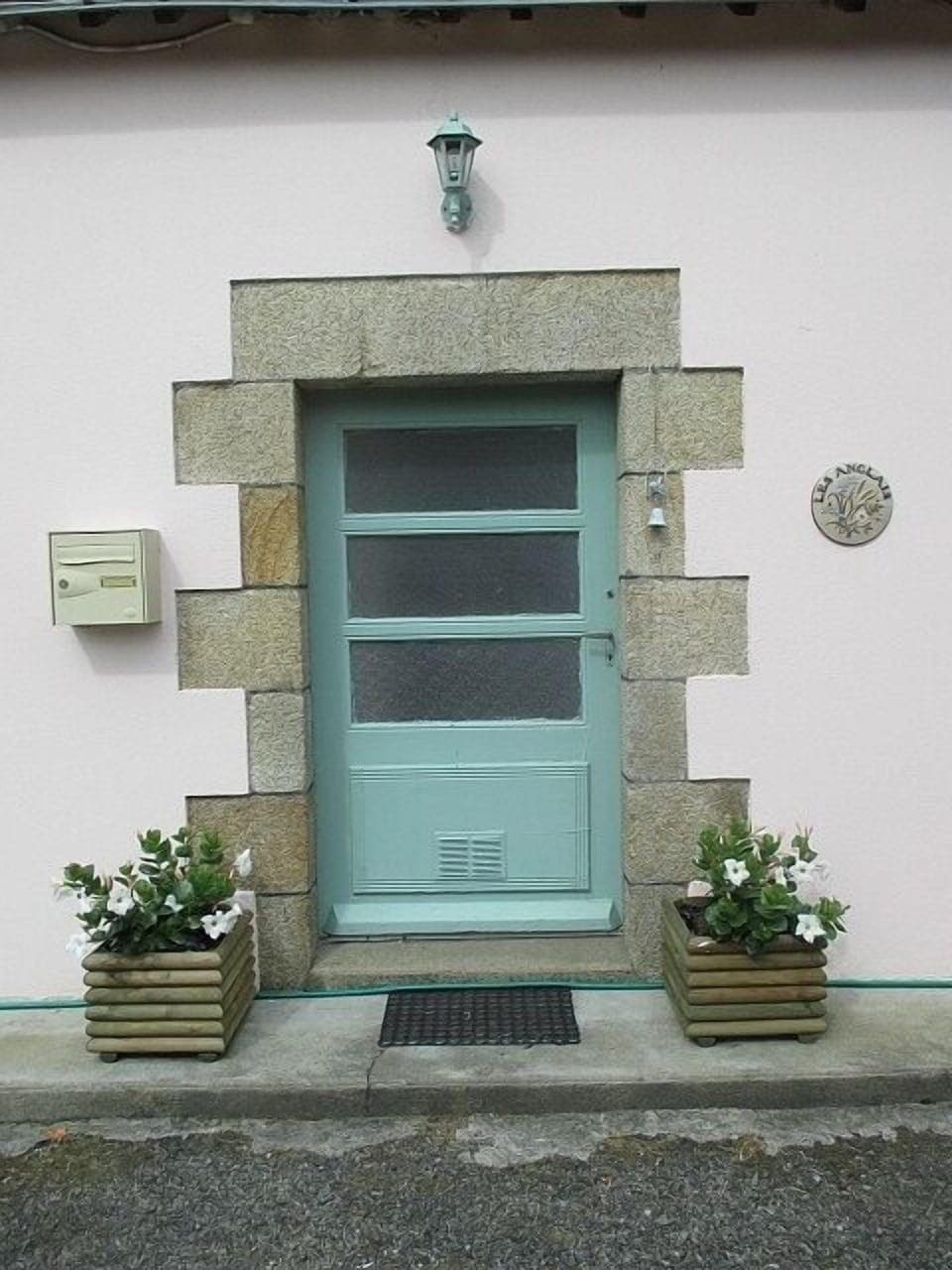 Front Door of Les Anglais