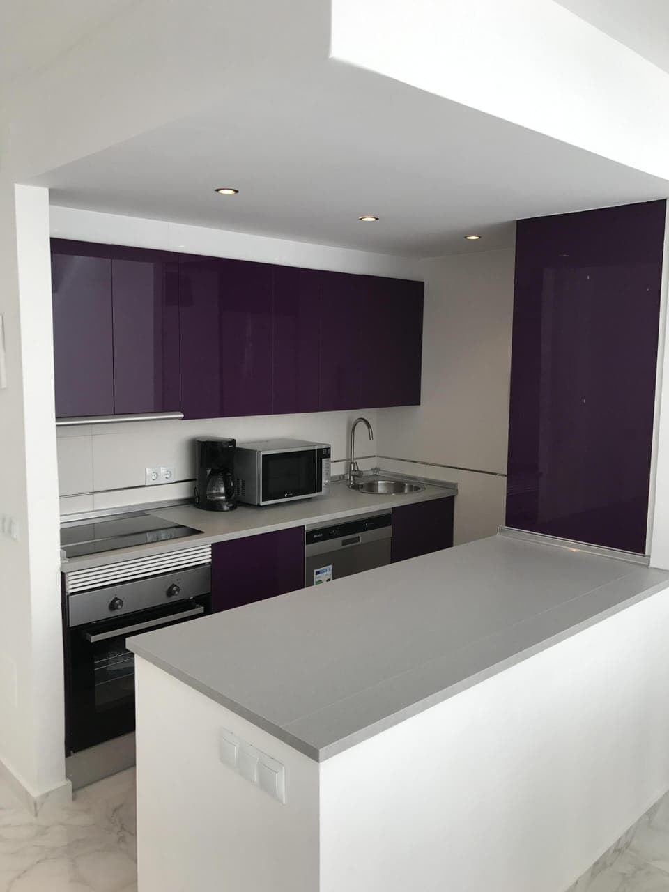 Newly renovated, fully equipped kitchen with spotlights