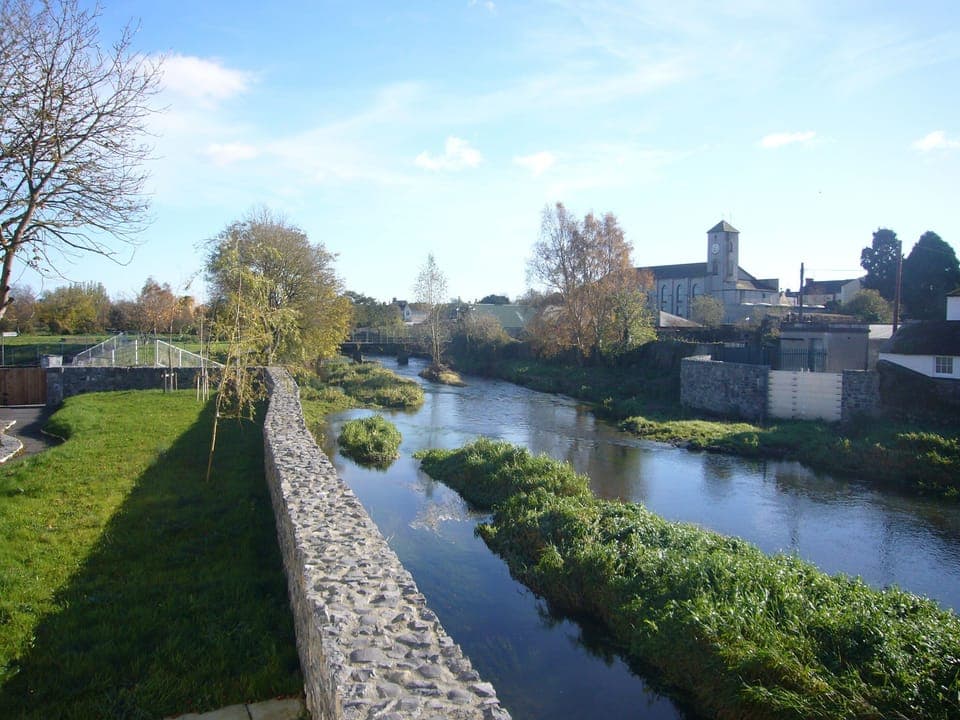 Garden adjacent to river!