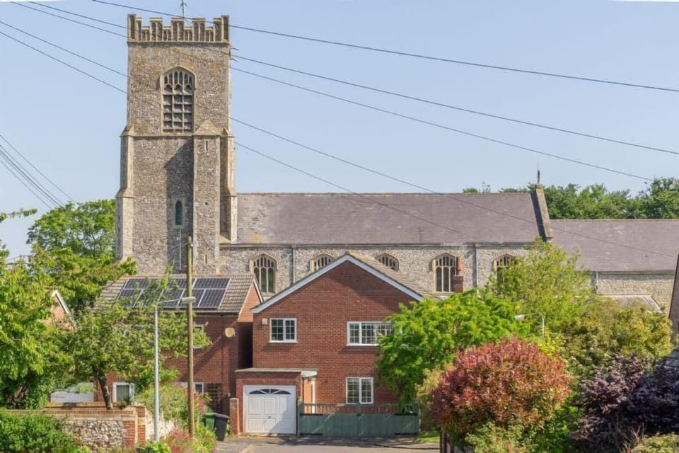 Preachers View, Wells-next-the-Sea: Sitting in front of the church
