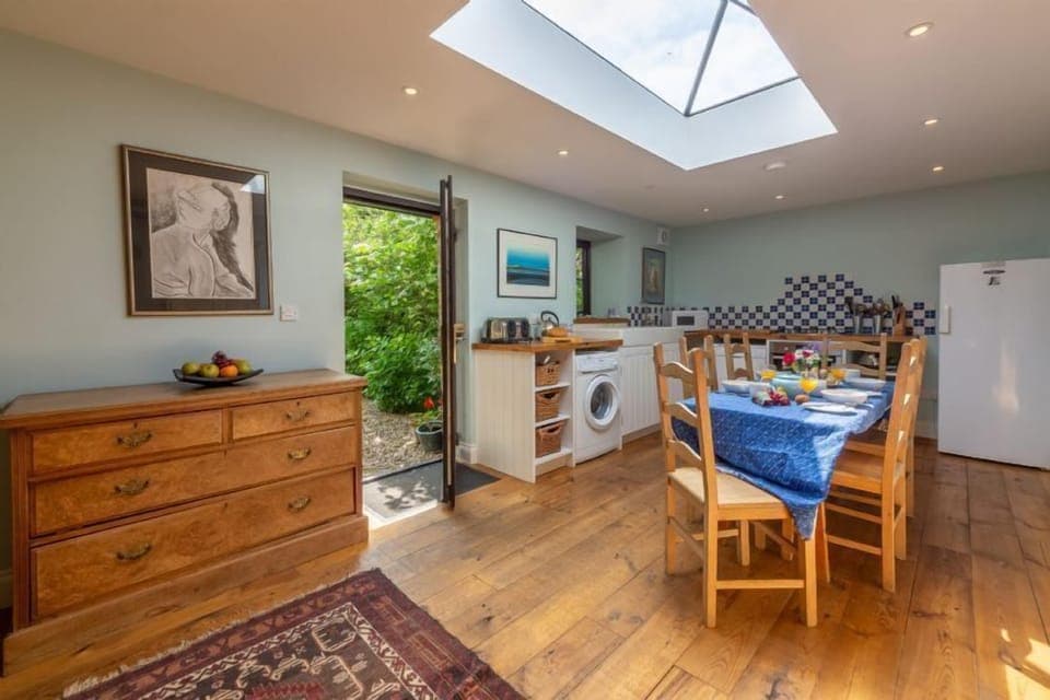 Apple Tree Barn, Langham:  Kitchen/dining room with feature skylight