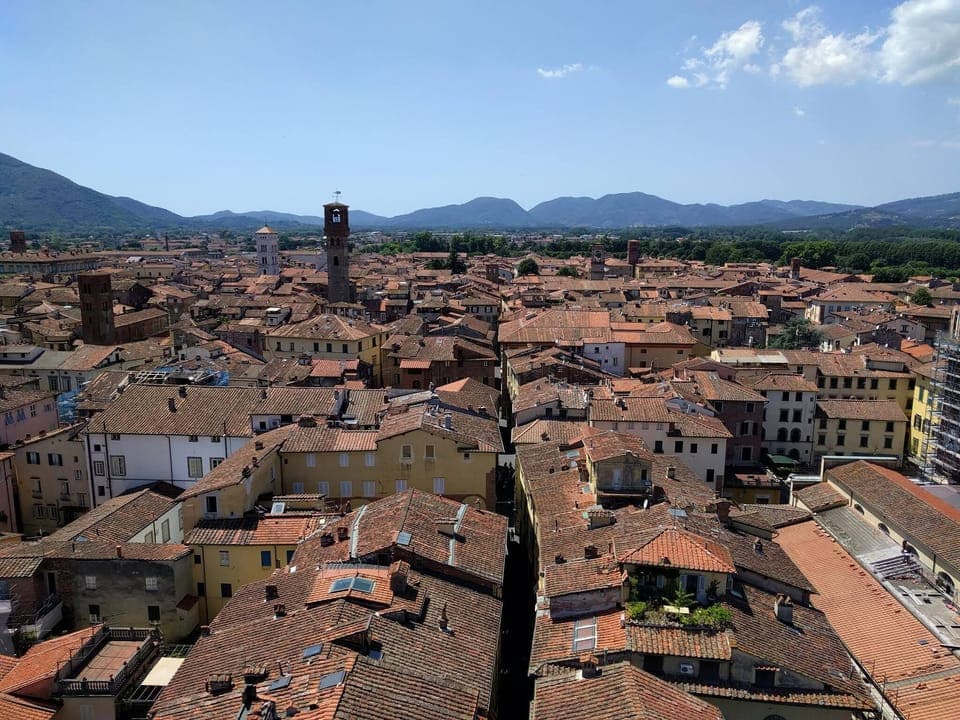 Lucca, one of the cities of art to visit in the area