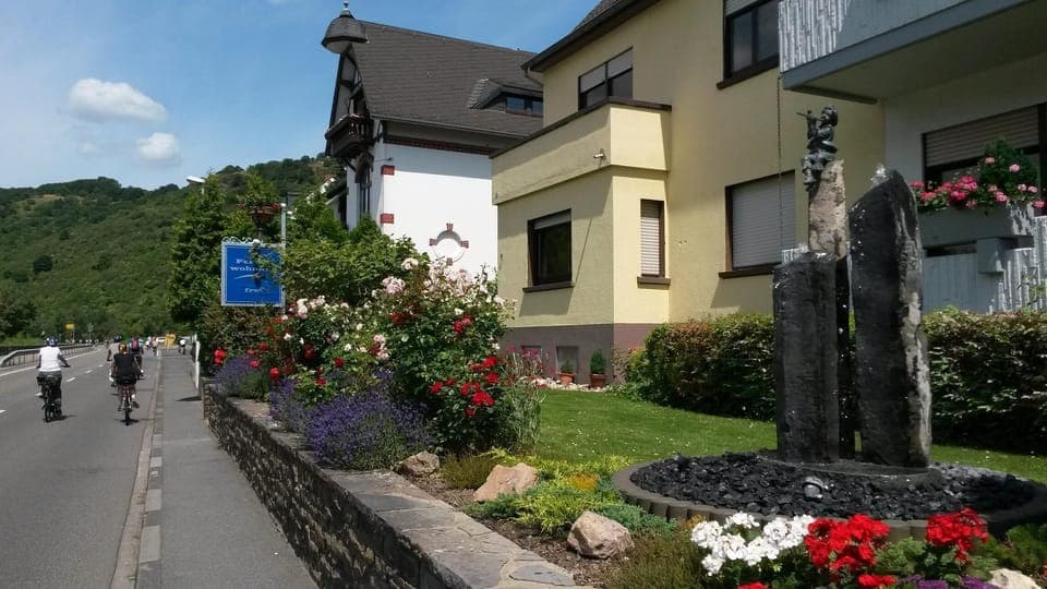 A very nice Apartment, directly on the Rhine River.