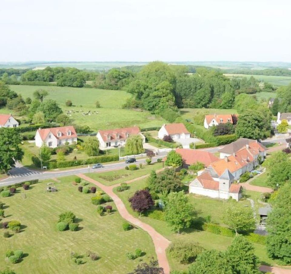 The Property, Once the Mayors House is surrounded by a little park. 