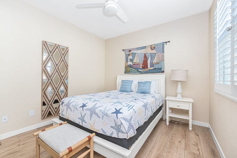 Third bedroom located up interior stairway. Outfitted with Queen bed and ceiling fan
                