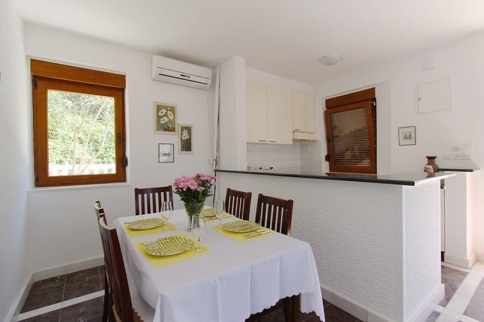 Upper dining room/kitchen