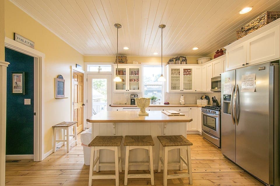 Cook with ease on stainless steel appliances, then take the fun outside to the grilling deck.