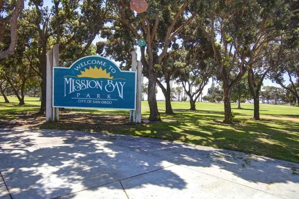 Mission Bay park just a short walk away