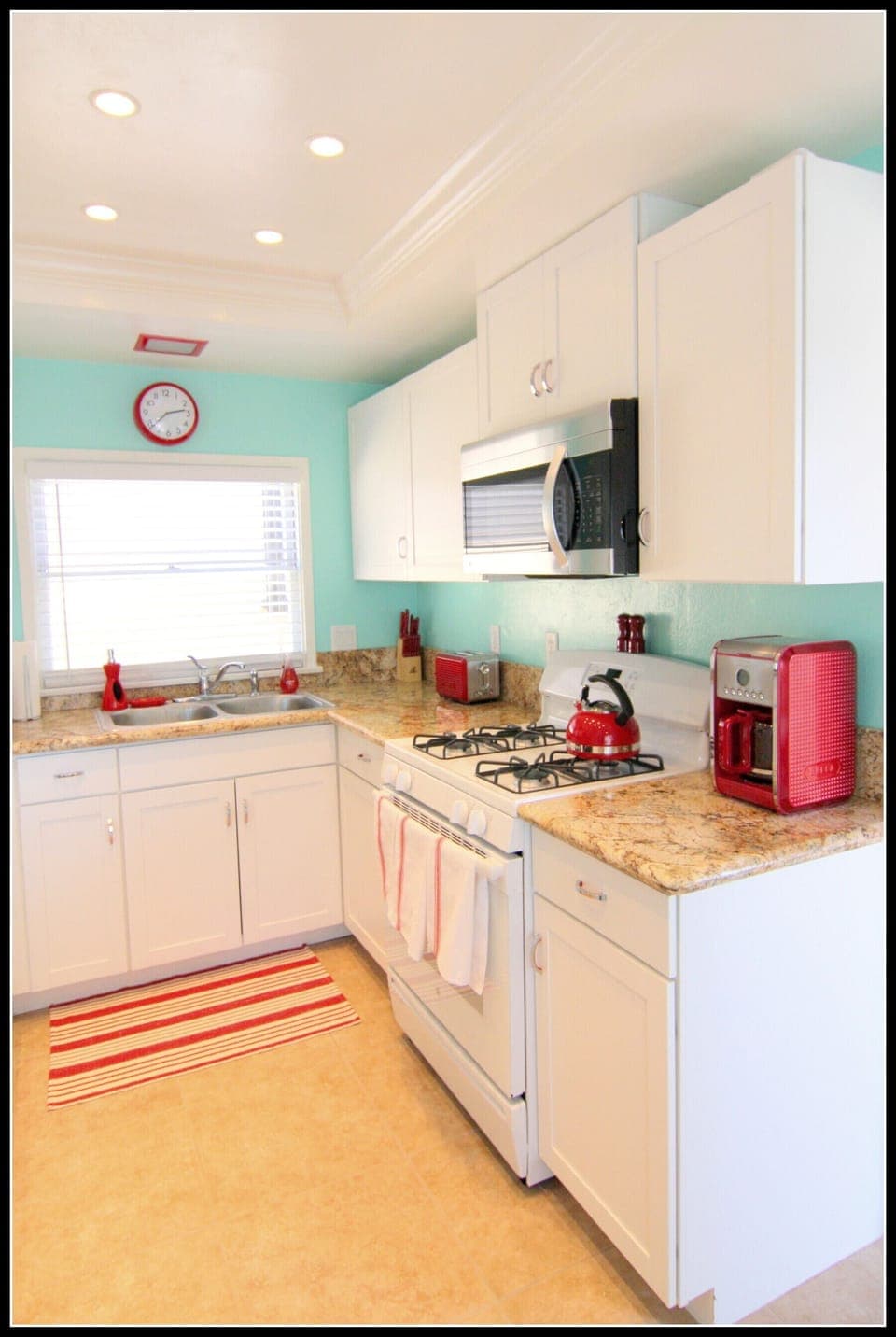 Full kitchen stocked with the necessities and all brand new appliances.