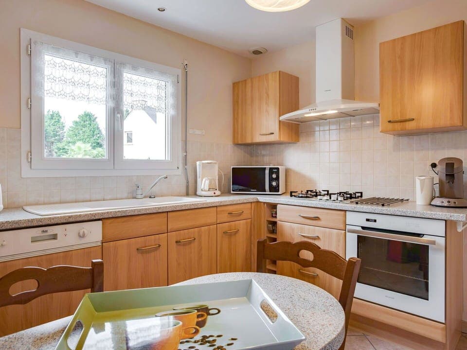 Countertop, Furniture, Room, Cabinetry, Kitchen, Property, Interior Design, Floor, Building, House