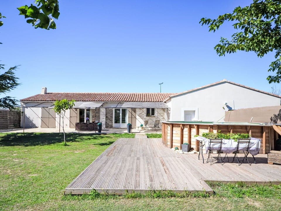 Sky, Property, Plant, Building, Window, Land Lot, Tree, House, Door, Grass