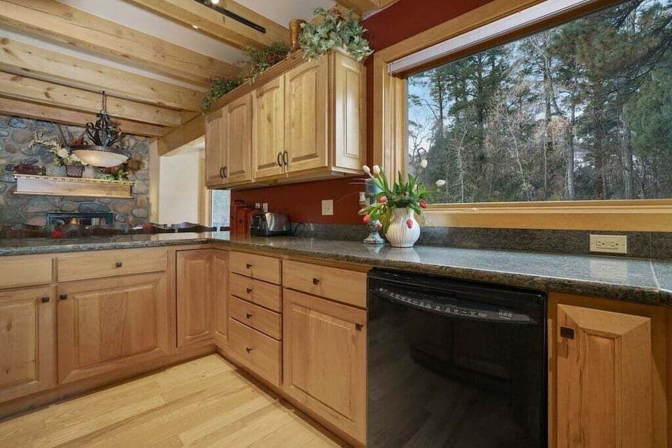Fully Stocked Kitchen