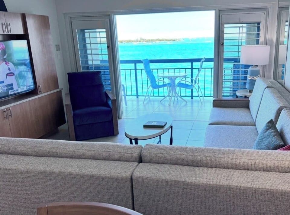 SEAPORT PANORAMA in Old Town, Key West, FL (Beach-Pool-BBQ)