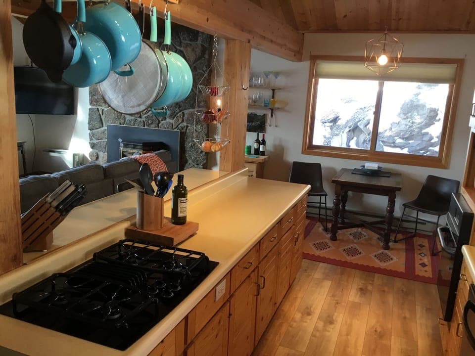 Gas cook top and plenty of prep space. Cooking area faces mountains. 