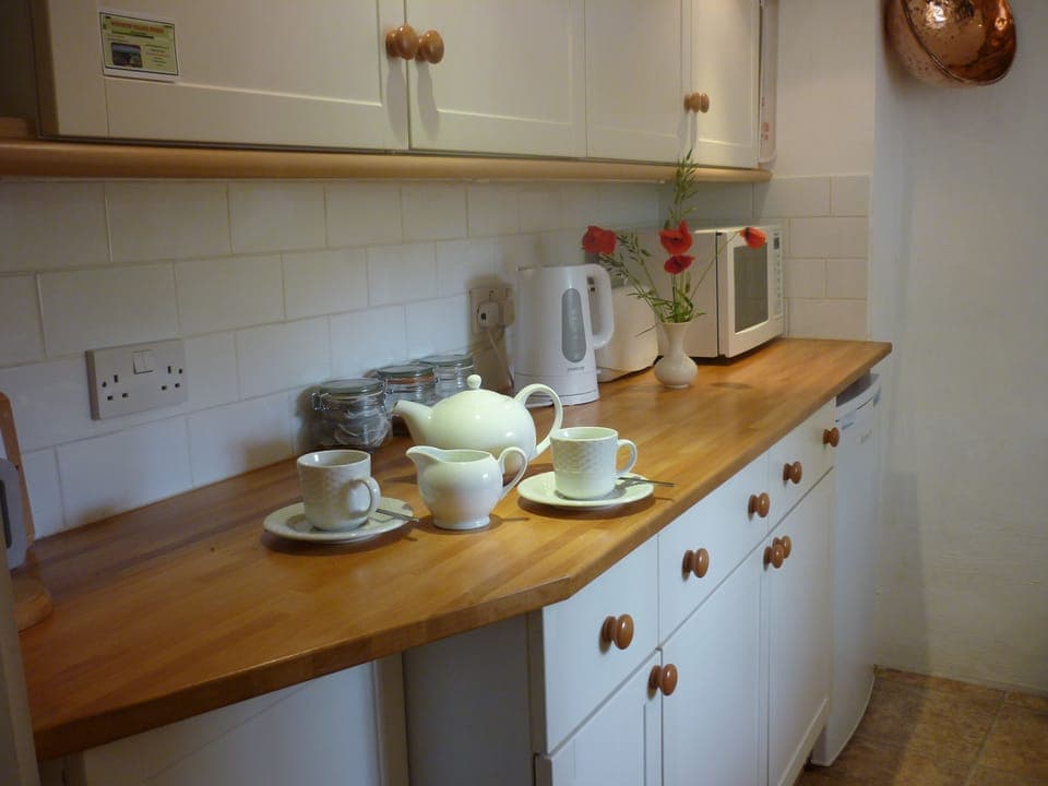 kitchen (1)
