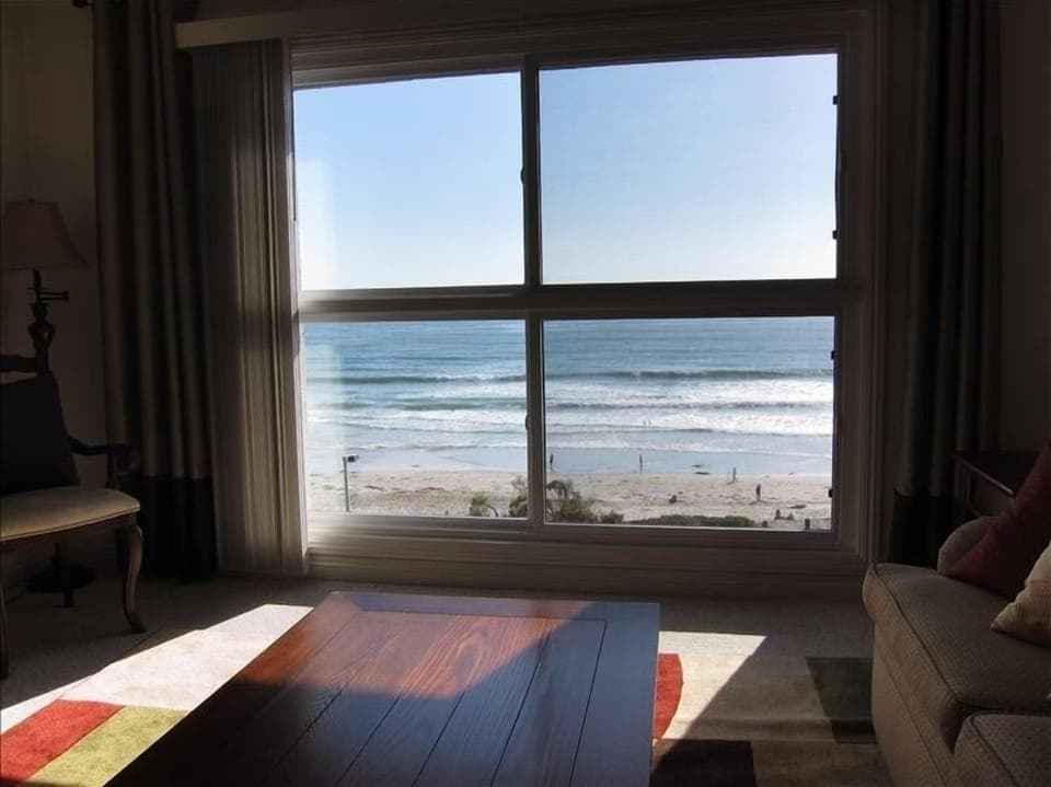 Sit-Down Views of the Ocean