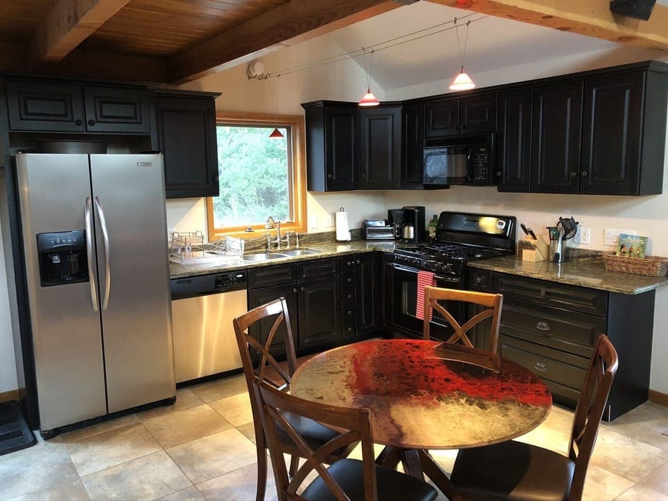 Dining/Kitchen area
