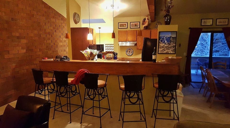 Island and Kitchen