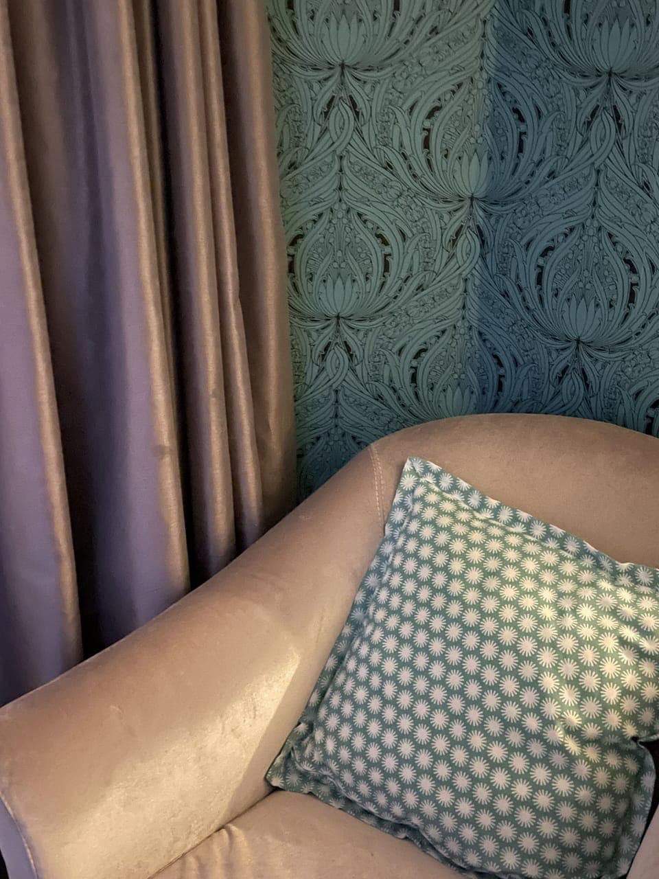 Bedroom 3 - Turret with 2 chairs and sea views.