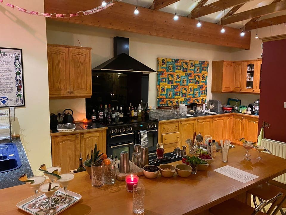 Well equipped for cocktail nights, entertaining and celebrations.