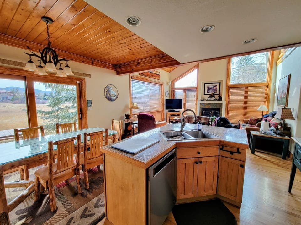 Open Plan with Fantastic Views