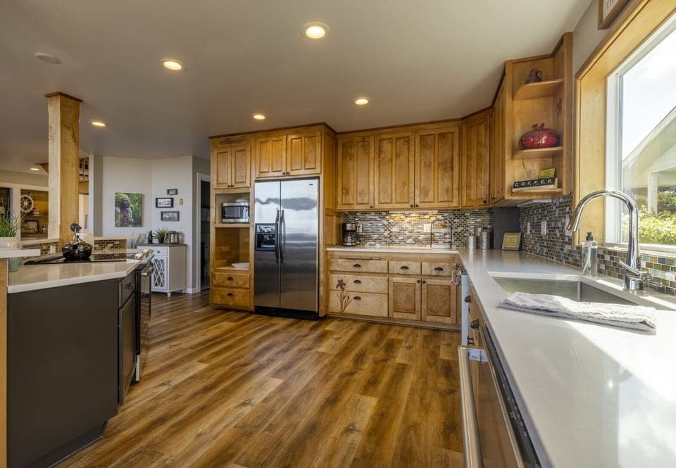 Fully stocked kitchen