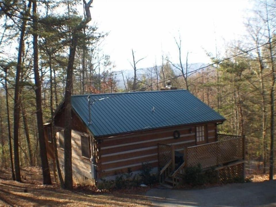 To see more pictures go to heisrisencabins    Blessings Natalie