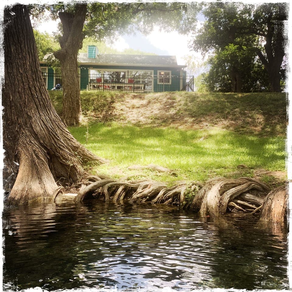 Azul Casita...waterfront on Cypress Creek  
Relaxation for people and pets also!