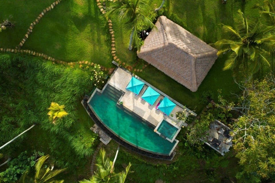 Luxury 5 Bedroom Villa near Balian Beach