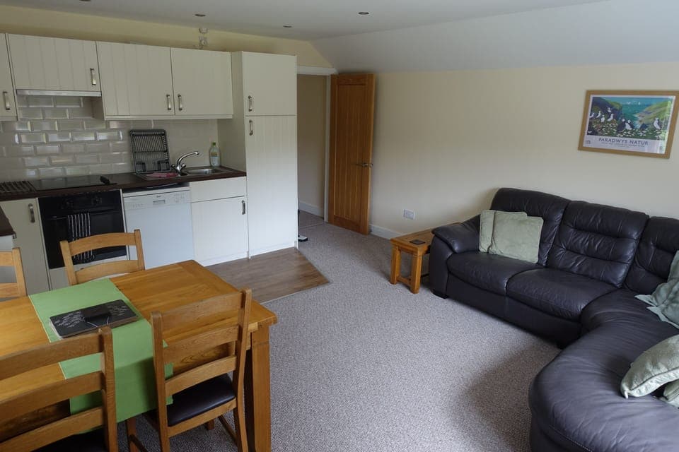 Open plan lounge/kitchen/diner