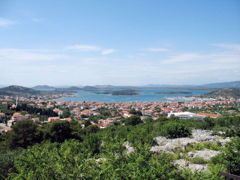 Sky, Cloud, Plant, Flower, Ecoregion, Natural Landscape, Tree, Land Lot, Agriculture, Plain