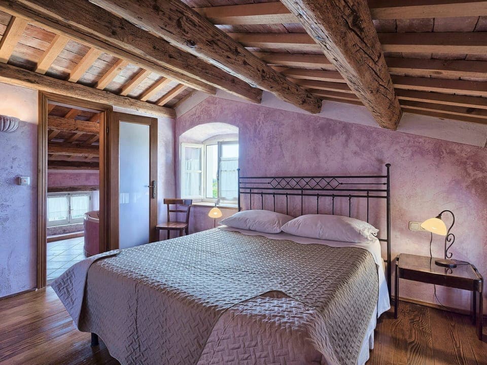 Property, Window, Building, Comfort, Wood, Textile, Interior Design, Architecture, Floor