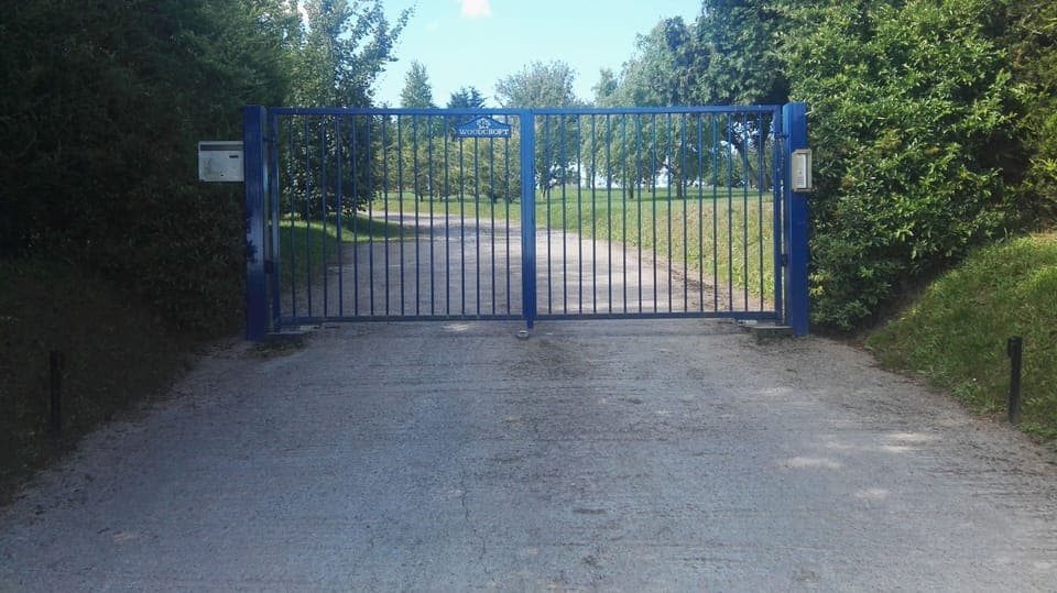 Electric gates at Woodcroft