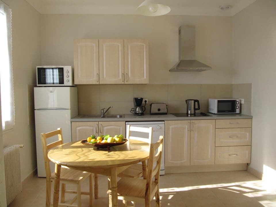 kitchen and dinning room