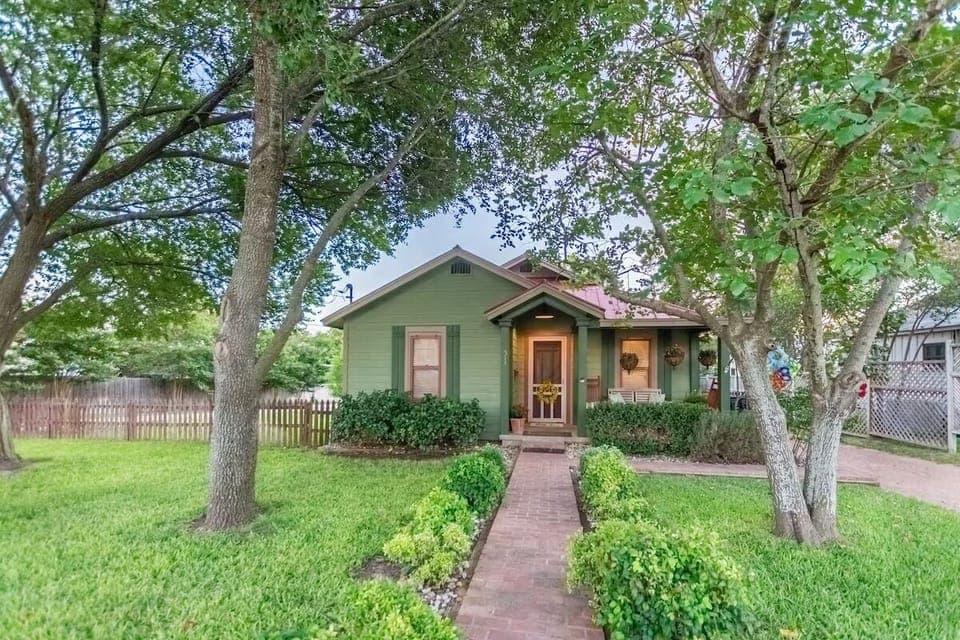 Agape Front Home sleeps 4