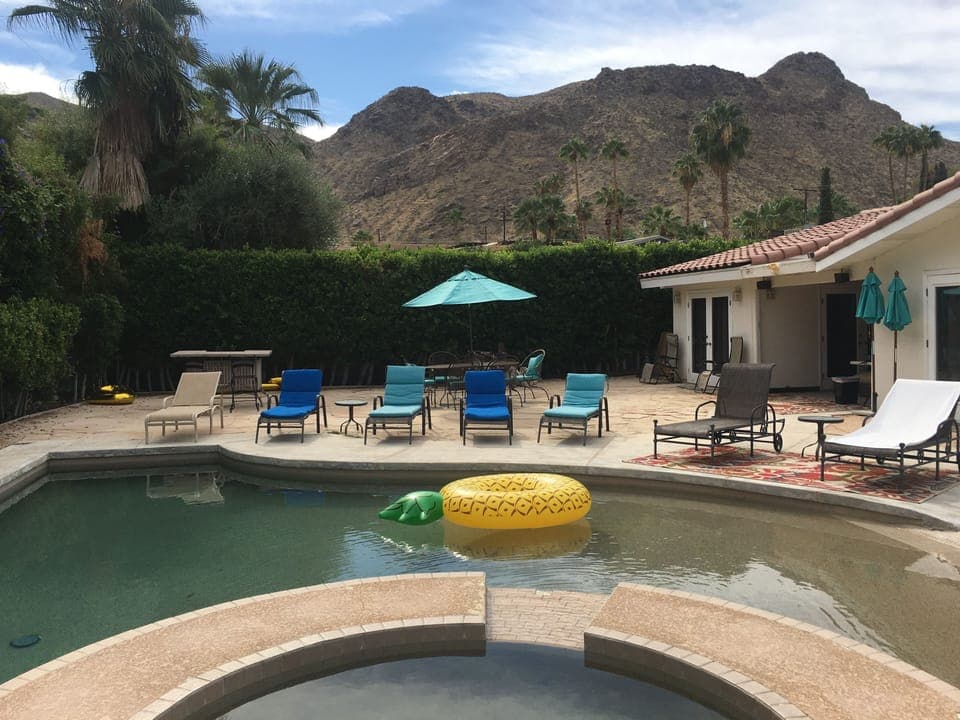 Beach Entry Pool & Jacuzzi - Hillside Home - City Lights - Mountain Views