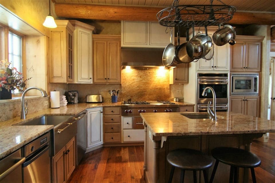 Gourmet Kitchen