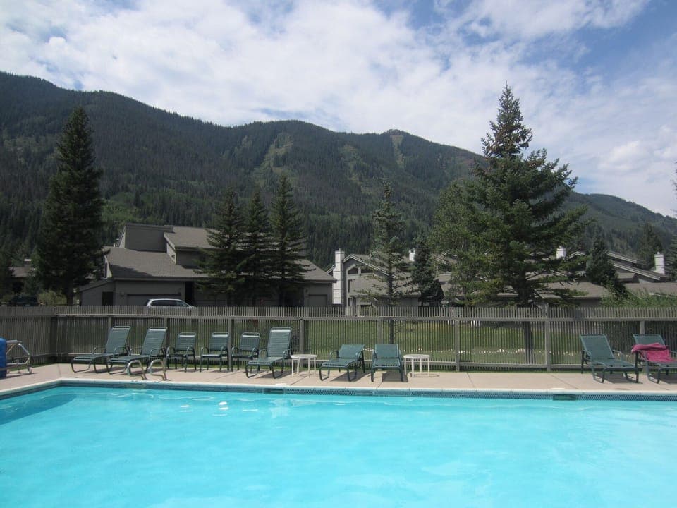 Pool (open in summer only)