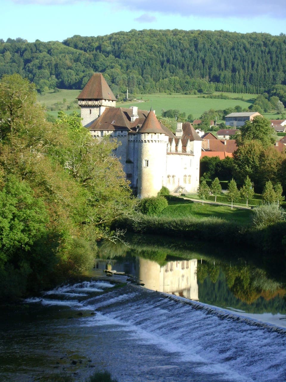 Cleron castle , near the Loue river (4 km from Amondans)