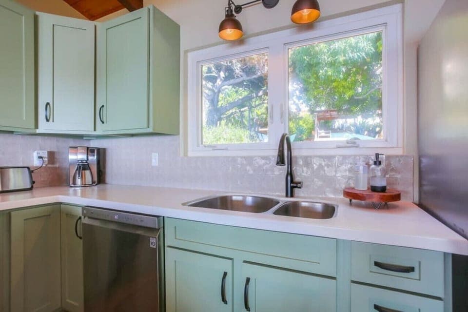 fully stocked kitchen