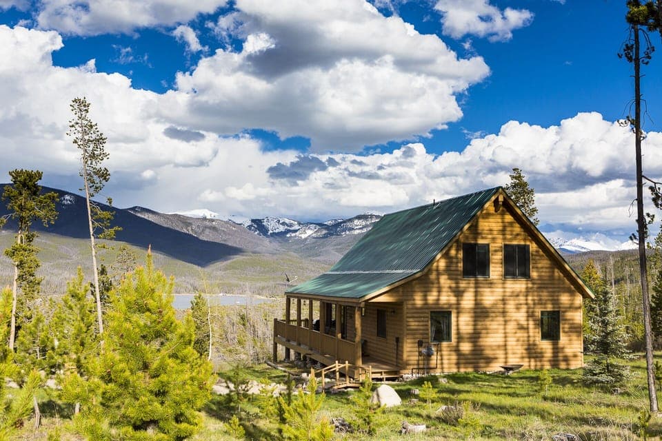 Bear Crossing Cabin