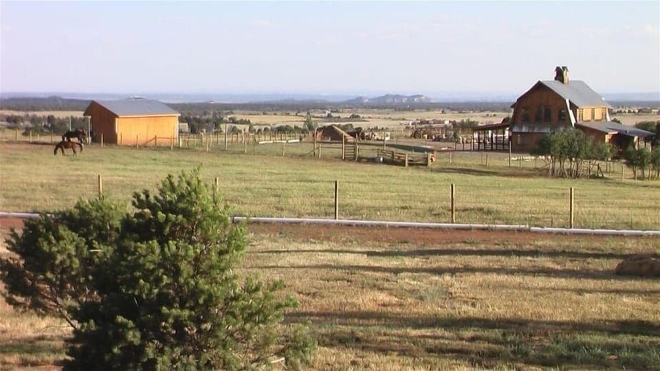 Looking south to the barn and beyond