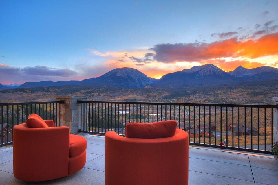 Stunning evening view from the patio!